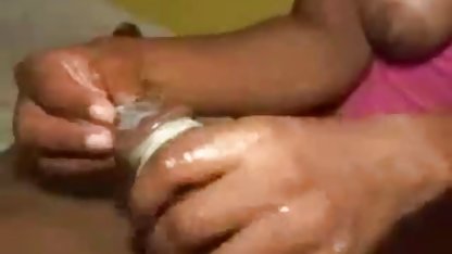 華やかな幅を示して彼女のslutty側 ol 素人 sex